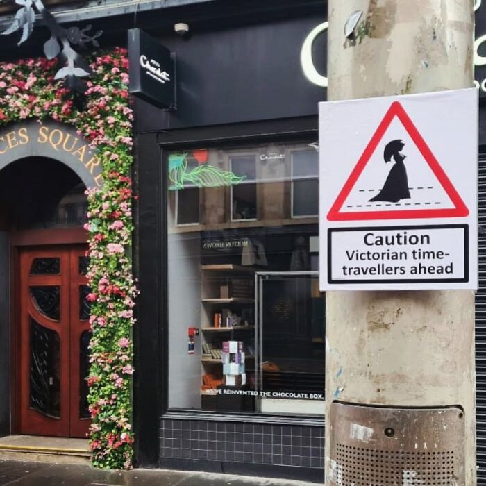 This Artist Put Up 37 Brilliantly Absurd Signs That Look Official Until You Actually Read Them This Artist Put Up 37 Brilliantly Absurd Signs That Look Official Until You Actually Read Them