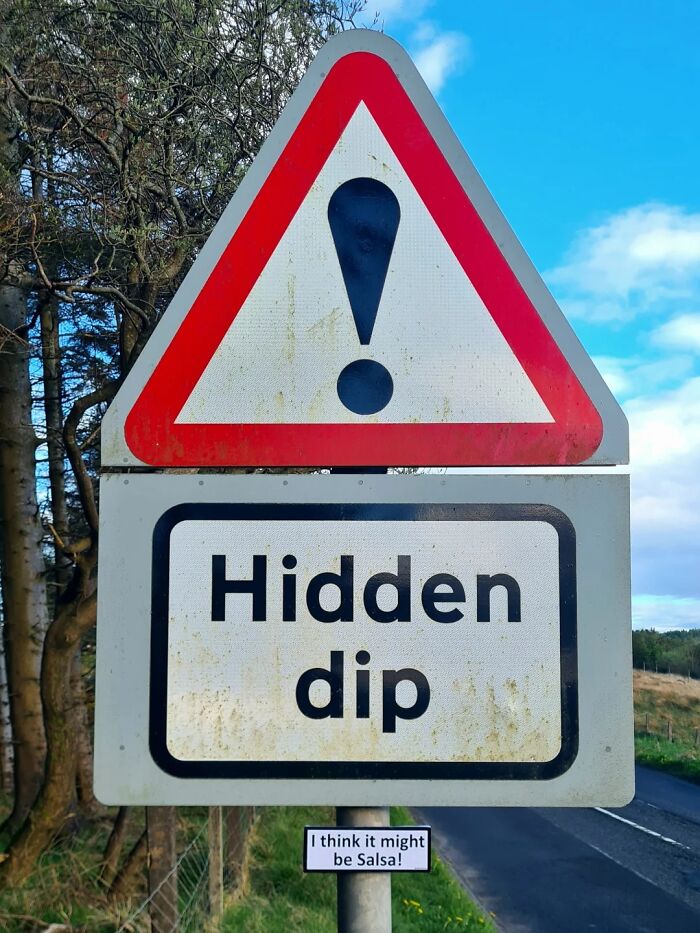 This Artist Put Up 37 Brilliantly Absurd Signs That Look Official Until You Actually Read Them This Artist Put Up 37 Brilliantly Absurd Signs That Look Official Until You Actually Read Them