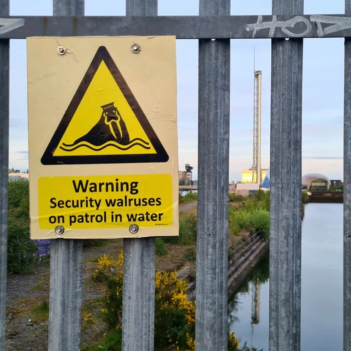 This Artist Put Up 37 Brilliantly Absurd Signs That Look Official Until You Actually Read Them This Artist Put Up 37 Brilliantly Absurd Signs That Look Official Until You Actually Read Them