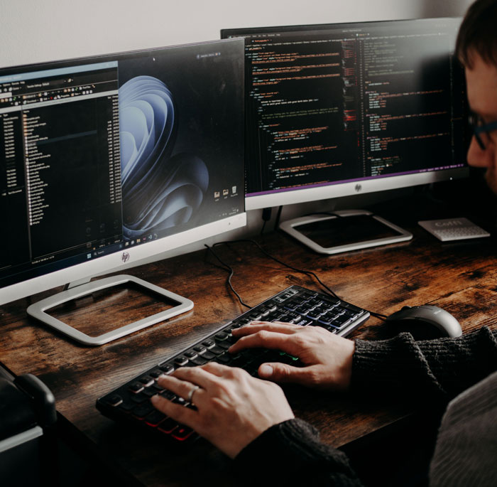 Greedy Bosses Secretly Plan To Fire Their Only IT Guy, Spend Months Recovering After He Quits Greedy Bosses Secretly Plan To Fire Their Only IT Guy, Spend Months Recovering After He Quits
