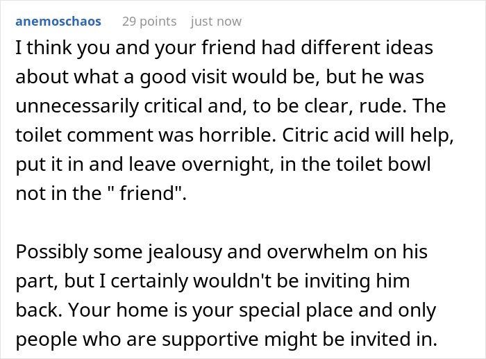 Best Friend Visits Woman’s Dream Home For The Weekend, Then Judges It Like A Hotel Inspector Best Friend Visits Woman’s Dream Home For The Weekend, Then Judges It Like A Hotel Inspector