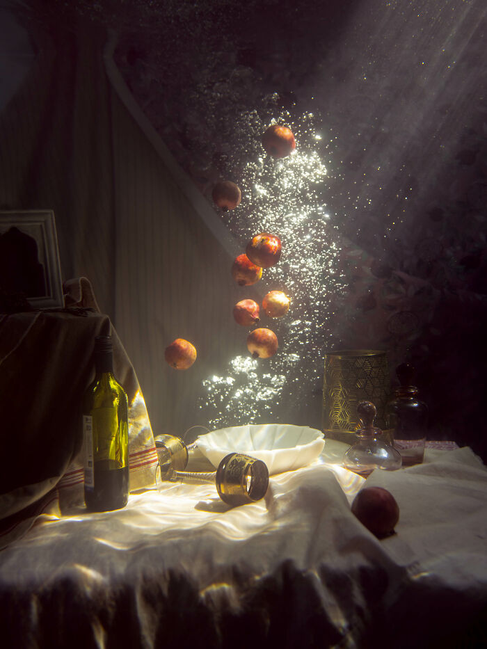 This Photographer Creates Surreal Photos By Submerging Her Subjects In Water (27 Pics) This Photographer Creates Surreal Photos By Submerging Her Subjects In Water (27 Pics)