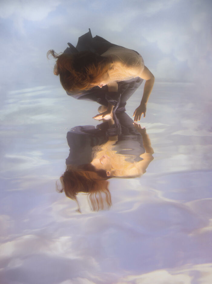 This Photographer Creates Surreal Photos By Submerging Her Subjects In Water (27 Pics) This Photographer Creates Surreal Photos By Submerging Her Subjects In Water (27 Pics)
