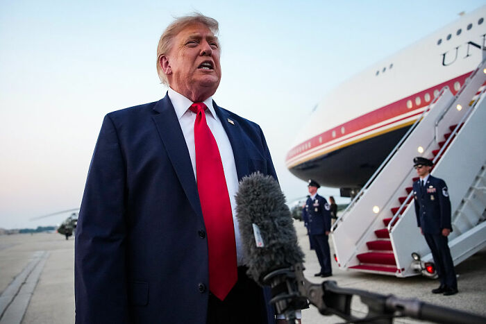 Donald Trump Body Double Conspiracy Theory Gains Ground After People Spot Detail In Background Of Interview Donald Trump Body Double Conspiracy Theory Gains Ground After People Spot Detail In Background Of Interview