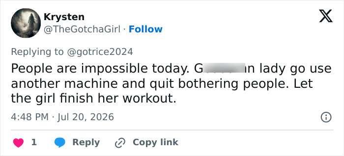 “I’ve Been Watching You”: Gym Karen Demands Woman Get Off Machine So She Can Use It