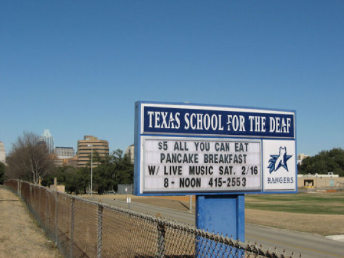 77 Signs That Hilariously Failed At The One Thing They Were Supposed To Do