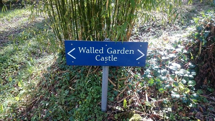 77 Signs That Hilariously Failed At The One Thing They Were Supposed To Do