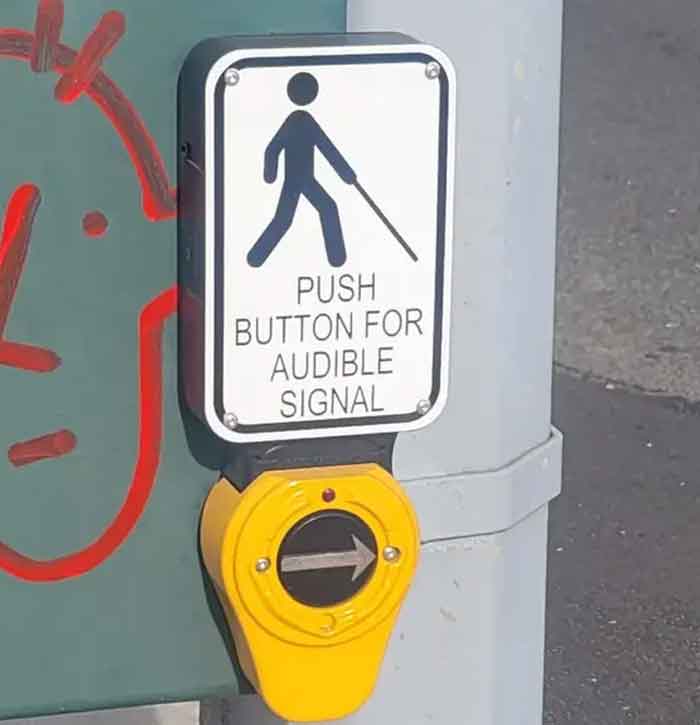 77 Signs That Hilariously Failed At The One Thing They Were Supposed To Do