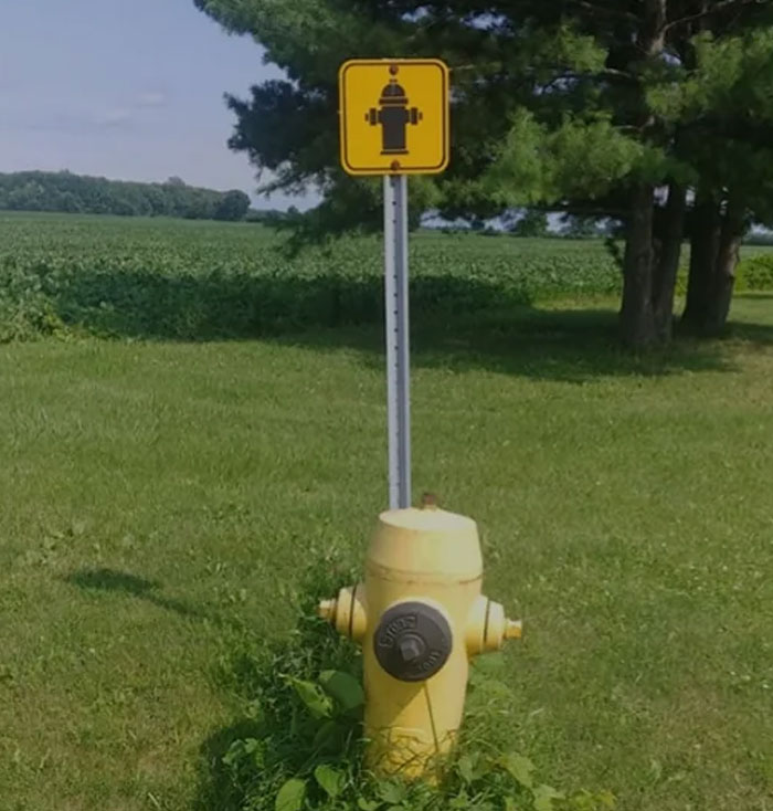 77 Signs That Hilariously Failed At The One Thing They Were Supposed To Do