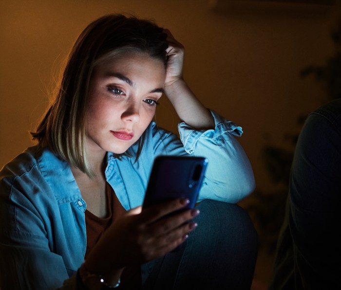 Guy Panics When He Notices What He Sent His Girlfriend Instead Of His Best Friend Guy Panics When He Notices What He Sent His Girlfriend Instead Of His Best Friend