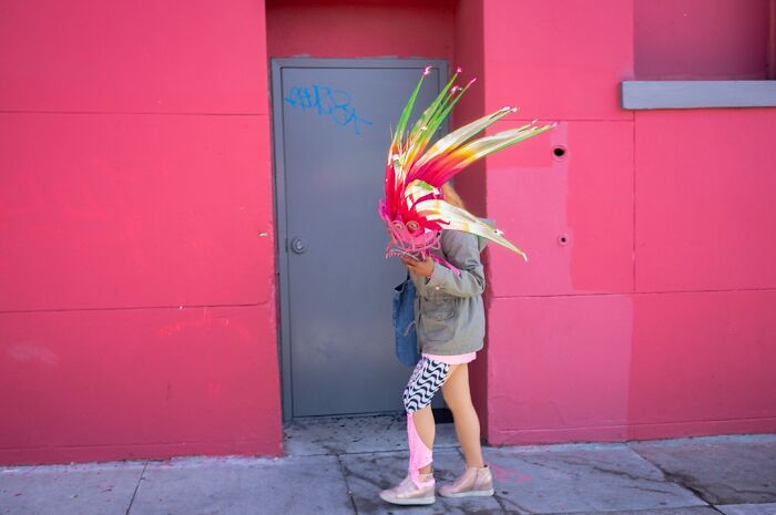 40 Times The Streets Looked Hilarious, Awkward, And Totally Relatable Through This Photographer’s Lens (New Pics) 40 Times The Streets Looked Hilarious, Awkward, And Totally Relatable Through This Photographer’s Lens (New Pics)