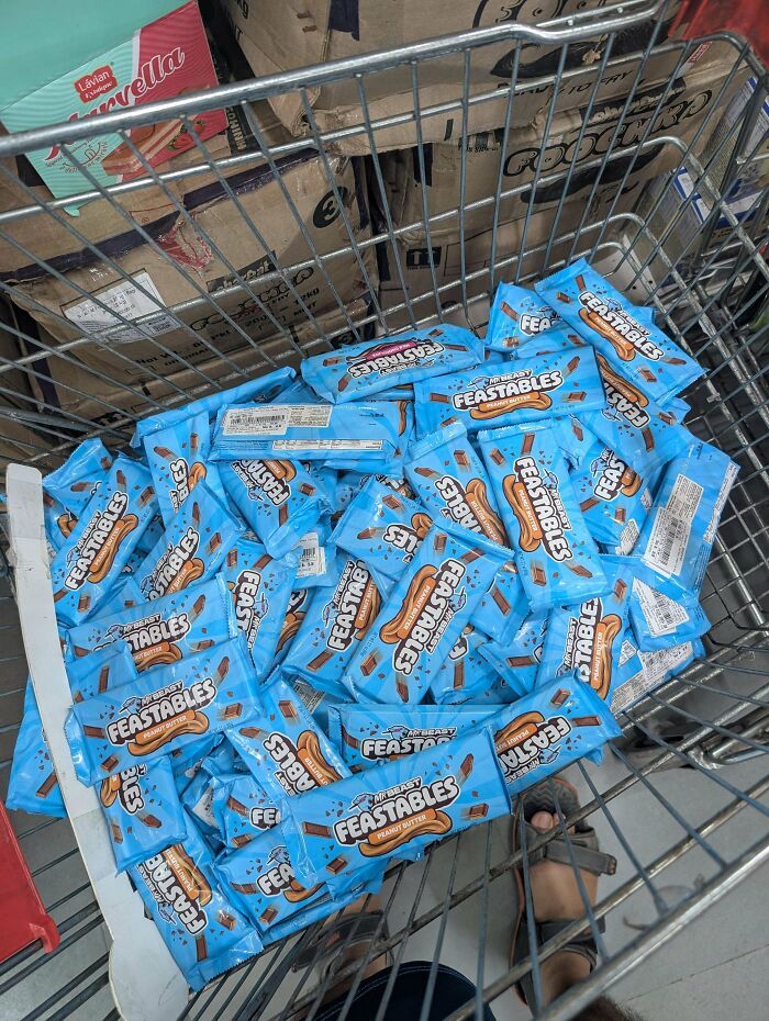 “400% Price Difference”: 91 Photos That Show How Insulting Consumerism Has Gotten (New Pics) “400% Price Difference”: 91 Photos That Show How Insulting Consumerism Has Gotten (New Pics)
