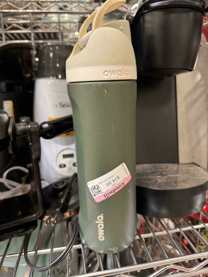 “400% Price Difference”: 91 Photos That Show How Insulting Consumerism Has Gotten (New Pics) “400% Price Difference”: 91 Photos That Show How Insulting Consumerism Has Gotten (New Pics)