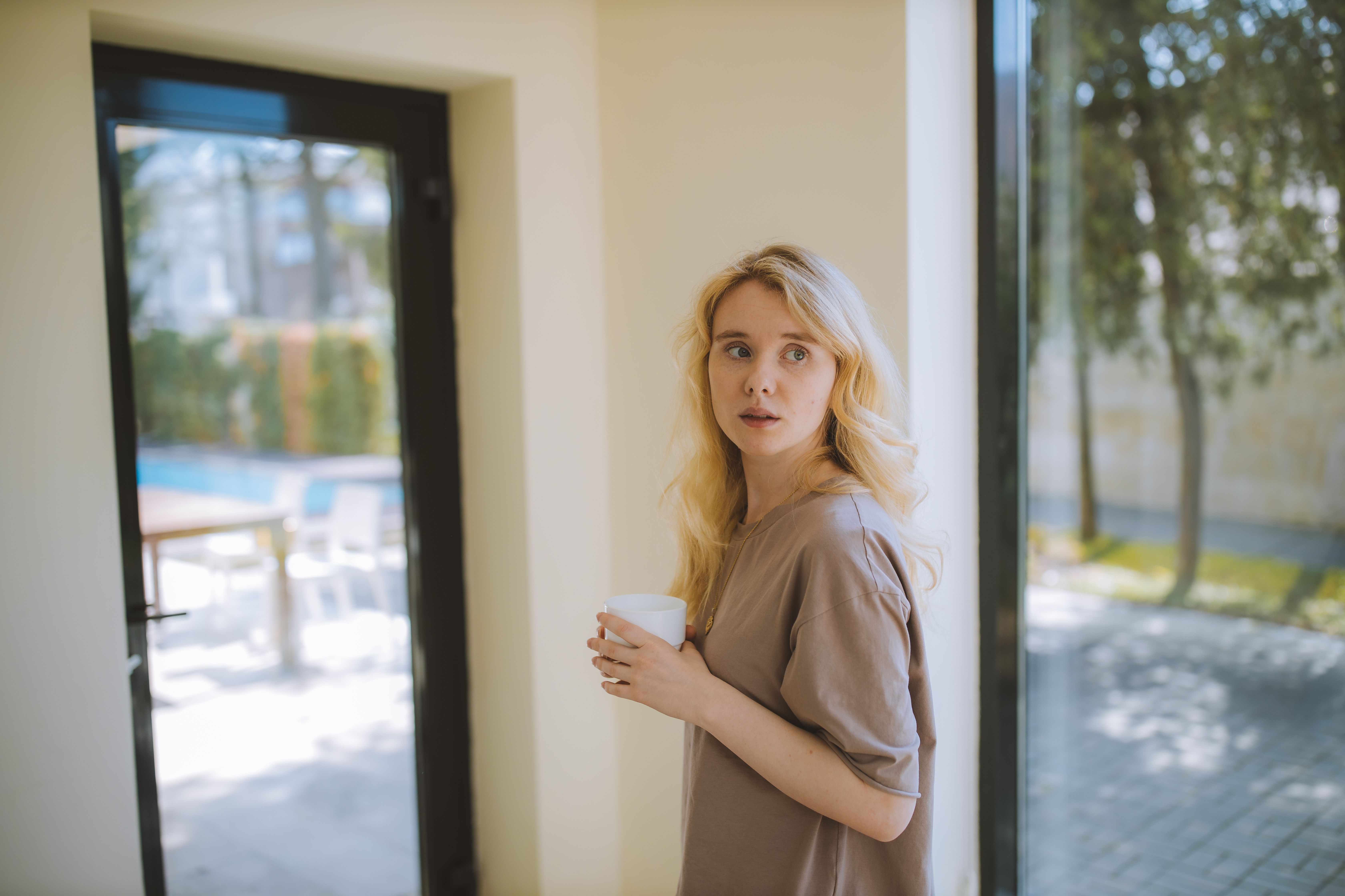 Woman’s Scary Fixation Over Groom Takes An Unsettling Turn A Year Later: “Absolutely Unhinged” Woman’s Scary Fixation Over Groom Takes An Unsettling Turn A Year Later: “Absolutely Unhinged”