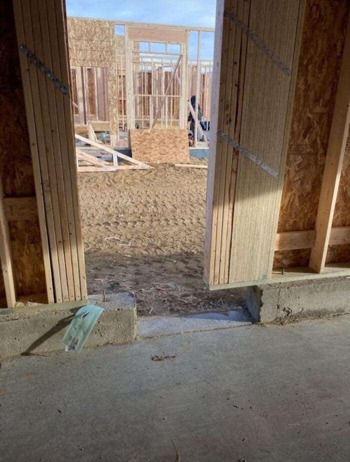 63 Photos Of Expensive Mistakes And Accidents You Can Be Glad Are Not Your Problem