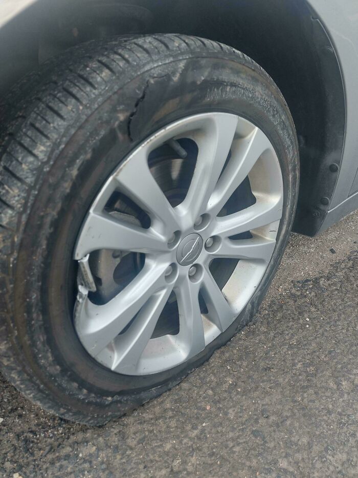 63 Photos Of Expensive Mistakes And Accidents You Can Be Glad Are Not Your Problem
