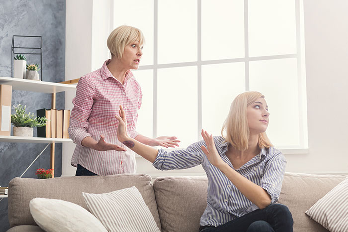 Mom Refuses To Let Daughter Attend Ex-Best Friend’s Funeral After What She Did Years Ago Mom Refuses To Let Daughter Attend Ex-Best Friend’s Funeral After What She Did Years Ago