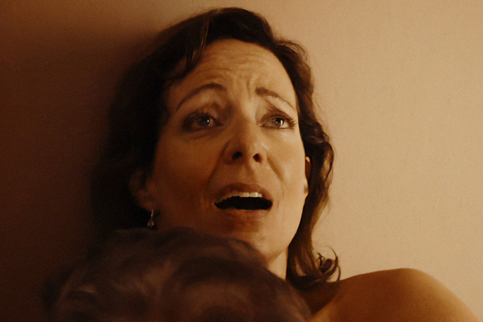 17 Intimate Scenes That Look Wildly Different Once You Know The Behind‑The‑Scenes Chaos 17 Intimate Scenes That Look Wildly Different Once You Know The Behind‑The‑Scenes Chaos