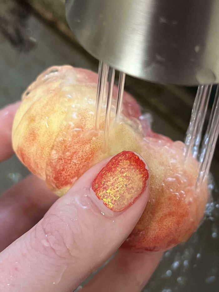 68 Incredibly Satisfying Paint Matches That Are So Perfect They Look Like Photoshop, But Aren’t