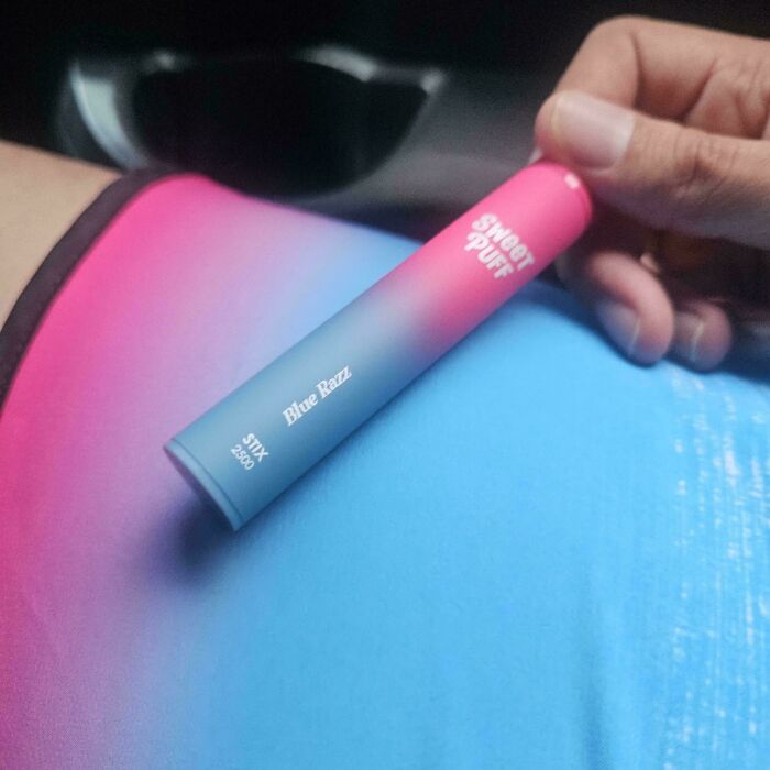 68 Incredibly Satisfying Paint Matches That Are So Perfect They Look Like Photoshop, But Aren’t
