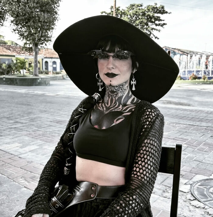 Goth Influencer, 30, And Boyfriend, 28, Found Lifeless On Rural Countryside Road Goth Influencer, 30, And Boyfriend, 28, Found Lifeless On Rural Countryside Road