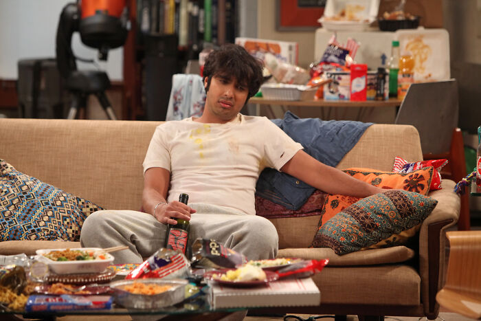 ‘The Big Bang Theory’ Star Looks Unrecognizable As New Spin-Off Drops First Major Cameo From Original Cast ‘The Big Bang Theory’ Star Looks Unrecognizable As New Spin-Off Drops First Major Cameo From Original Cast