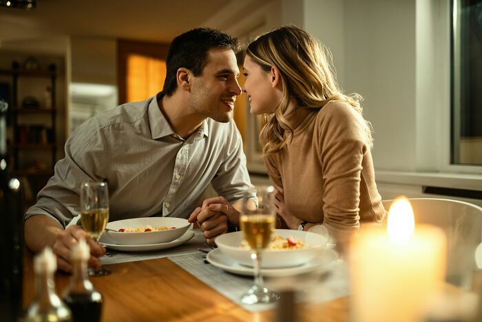 “Little Kids See And Notice Everything”: 56 Painful Ways Men Were Made Aware They Were Being Cheated On “Little Kids See And Notice Everything”: 56 Painful Ways Men Were Made Aware They Were Being Cheated On