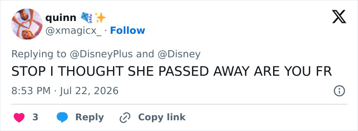 “I Almost Threw Up”: Disney Sparks Backlash After Posting Julie Andrews’ Glowing Portrait With No Explanation “I Almost Threw Up”: Disney Sparks Backlash After Posting Julie Andrews’ Glowing Portrait With No Explanation
