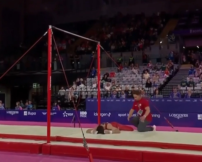 “Sickening To The Stomach”: English Gymnast Rushed To Hospital After Horrific Fall During The Commonwealth Games “Sickening To The Stomach”: English Gymnast Rushed To Hospital After Horrific Fall During The Commonwealth Games