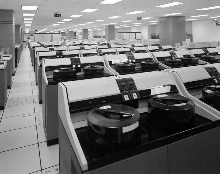 97 Photos That Capture The Best Of 1970s And 1980s Interior Design (New Pics) 97 Photos That Capture The Best Of 1970s And 1980s Interior Design (New Pics)