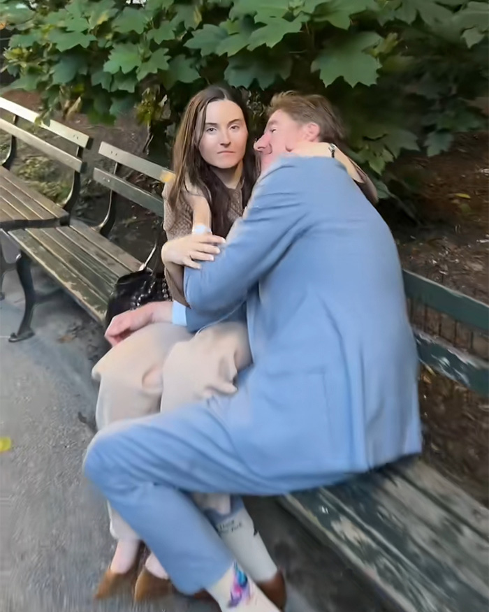 “Coldplay Kiss Cam Energy”: Lawyers That Went Viral For Being Accidentally Caught Kissing In Central Park Identified “Coldplay Kiss Cam Energy”: Lawyers That Went Viral For Being Accidentally Caught Kissing In Central Park Identified