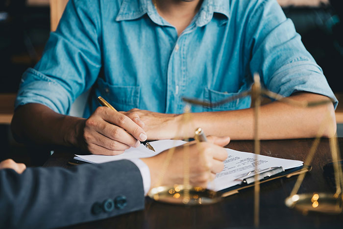 54 Divorce Lawyers Share The Most Satisfying Cases Of Instant Karma They’ve Ever Seen