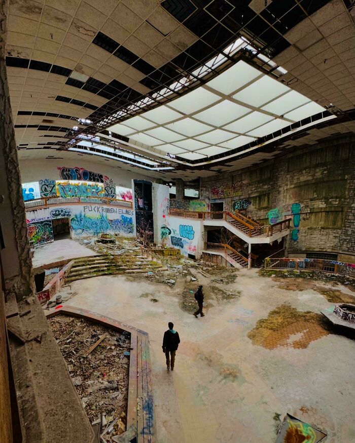 96 Times Urban Explorers Stumbled Upon Things They Never Expected To Find 96 Times Urban Explorers Stumbled Upon Things They Never Expected To Find