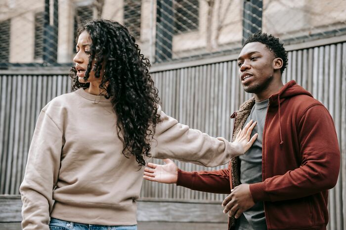 “They Think We’re Stupid”: 65 Women Reveal Small Cheating Red Flags “They Think We’re Stupid”: 65 Women Reveal Small Cheating Red Flags
