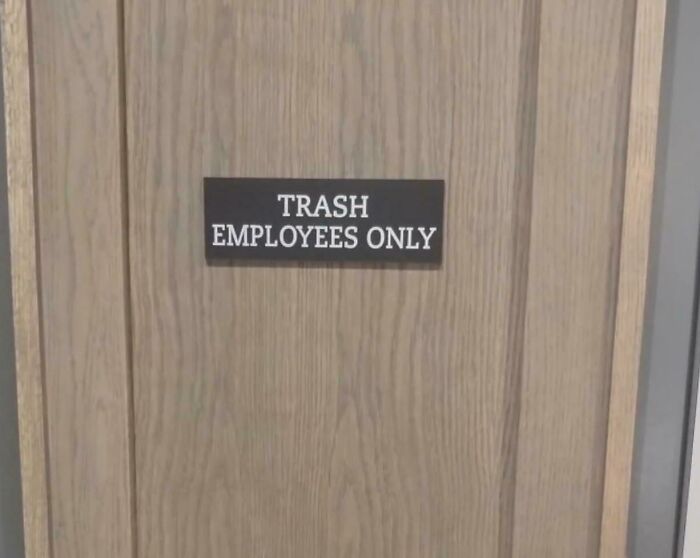 101 Hilariously Awful Design Fails That Someone Should Be Held Responsible For