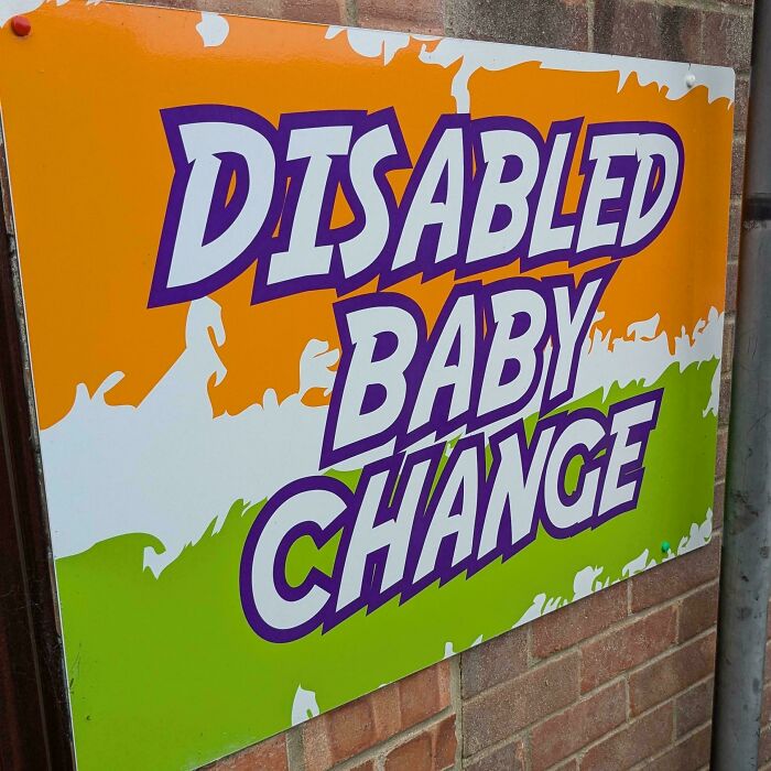 101 Hilariously Awful Design Fails That Someone Should Be Held Responsible For