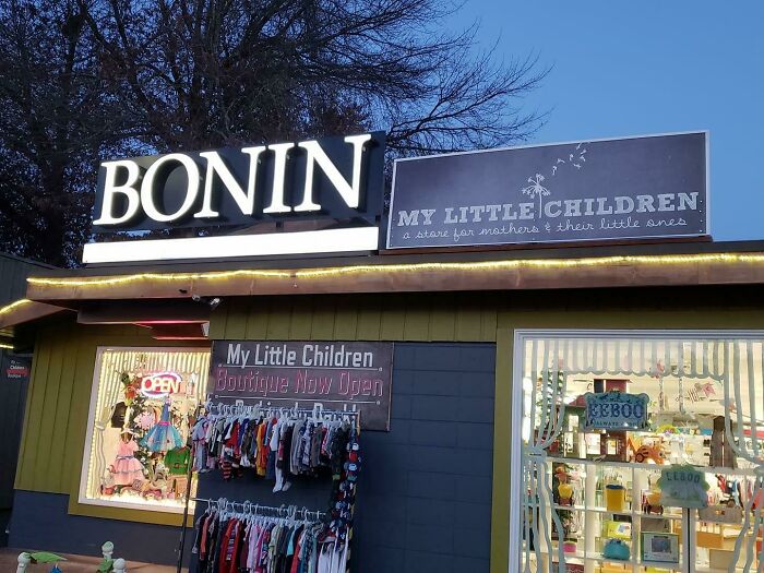 101 Hilariously Awful Design Fails That Someone Should Be Held Responsible For