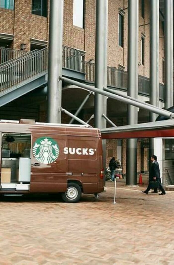 101 Hilariously Awful Design Fails That Someone Should Be Held Responsible For