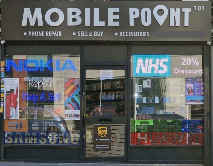 101 Hilariously Awful Design Fails That Someone Should Be Held Responsible For