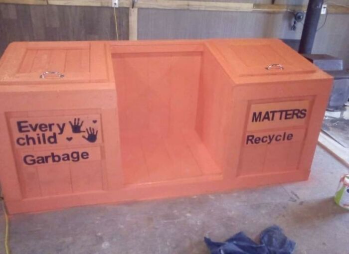 101 Hilariously Awful Design Fails That Someone Should Be Held Responsible For