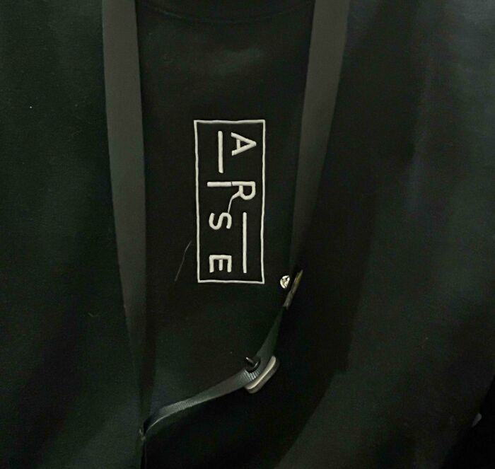 101 Hilariously Awful Design Fails That Someone Should Be Held Responsible For