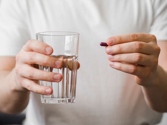 Millions Of Teens Take This Acne Pill. Some Say It Nearly Cost Them Their Lives &mdash; And No One Warned Them