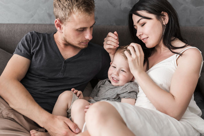 Guy Horrified As His Cancer Has No Effect On Postpartum Wife Who Still Expects Him To Slog At Home