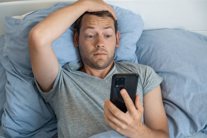 Woman Asks Baby&rsquo;s Dad For 1 Hour Of Childcare Help, He Texts Back Saying He&rsquo;s Not Interested