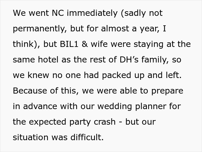 Groom&rsquo;s Mom Loses It Over His Bride&rsquo;s Gay Brother, Gets Entire Family Banned From The Wedding