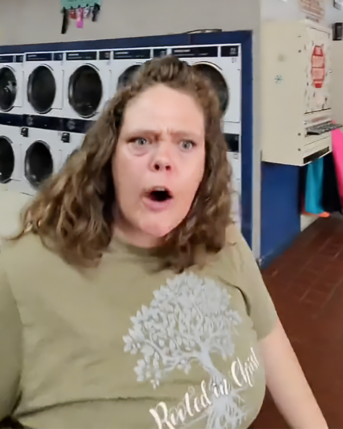 Man&rsquo;s Meta Glasses Captures Argument at Laundromat That May Have Just Saved Him from Jail