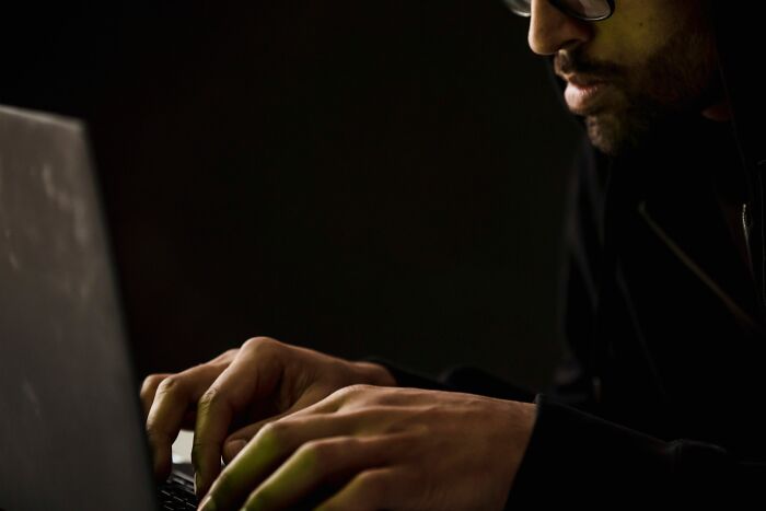 70 Industry Secrets That Completely Changed How People See Their Jobs