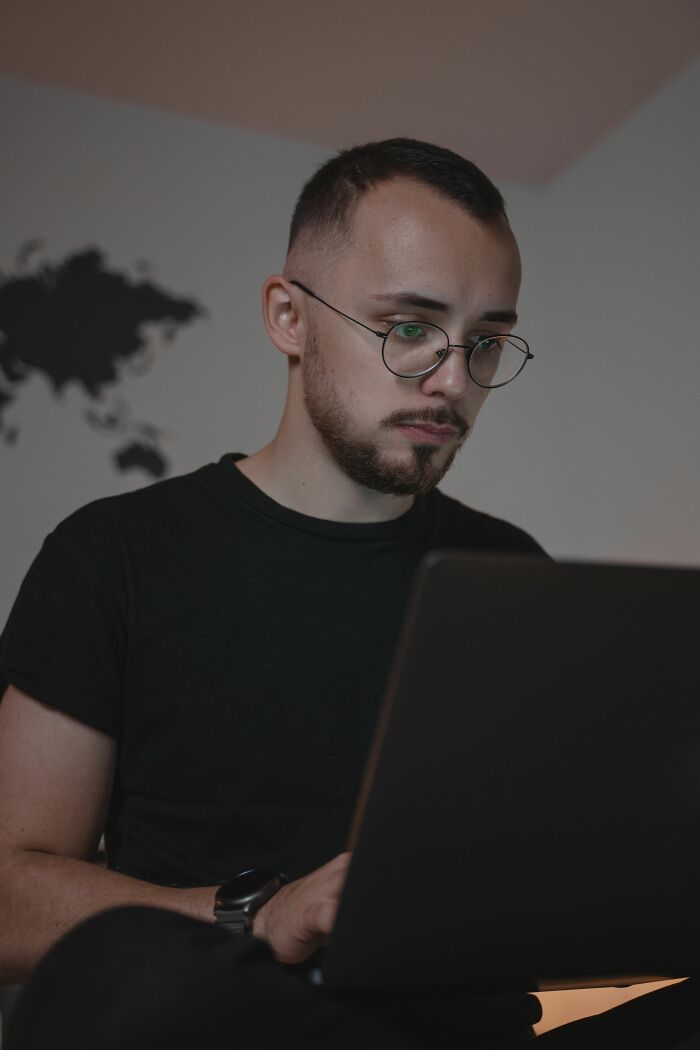 70 Industry Secrets That Completely Changed How People See Their Jobs