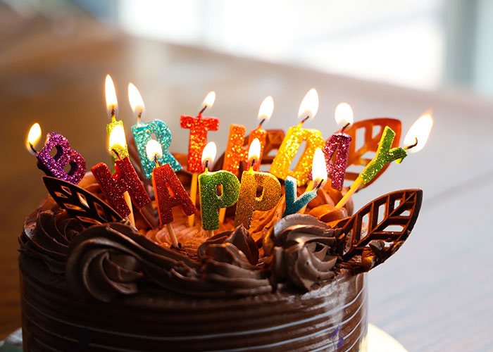 &ldquo;Loneliest Time Of My Life&rdquo;: 87 People Reveal Why They No Longer Look Forward To Their Birthdays