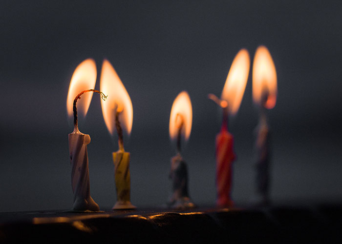 &ldquo;Loneliest Time Of My Life&rdquo;: 87 People Reveal Why They No Longer Look Forward To Their Birthdays